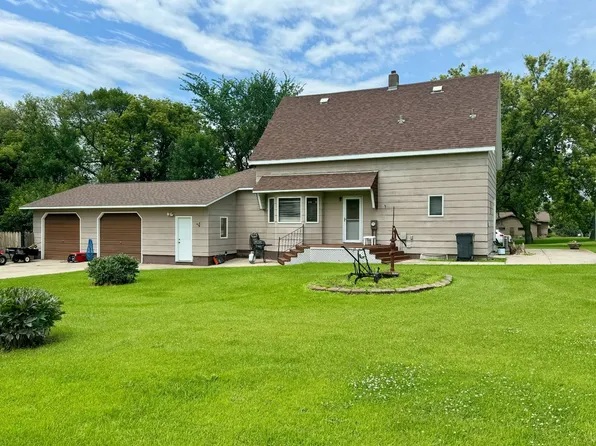 10 S Emil Ave, Rosholt, SD 57260