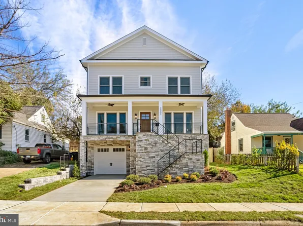 2009 S Randolph St, Arlington, VA 22204