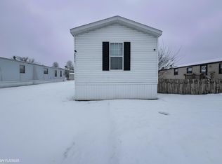 20642 Raleigh Dr, Clinton Township, MI 48036