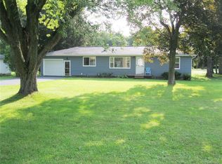 61 June Dr, Elma, NY 14059