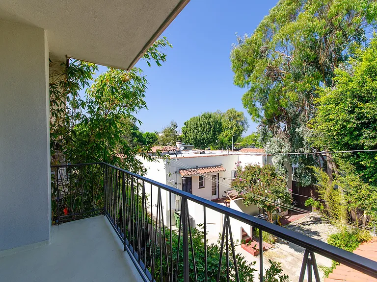 1906 S Shenandoah St #10 — Photo 16