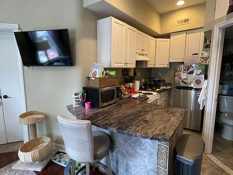 1425 Allison St NW #C — Photo 18