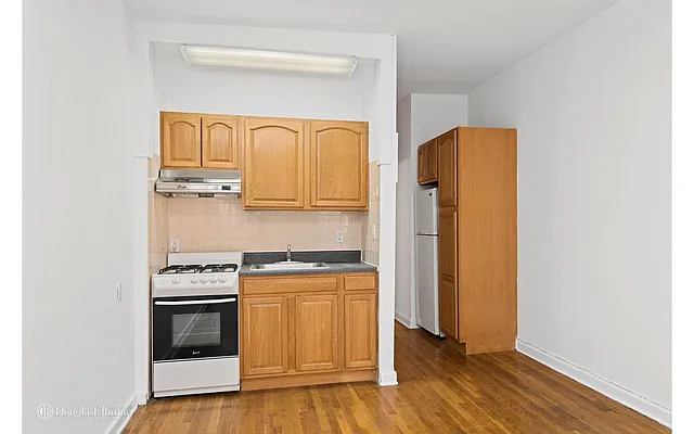 Rented by Douglas Elliman | media 11
