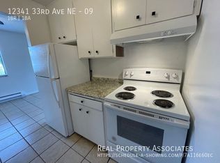 12341 33rd Ave NE APT 9, Seattle, WA 98125