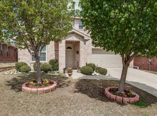 10116 Cougar Trl, Fort Worth, TX 76108