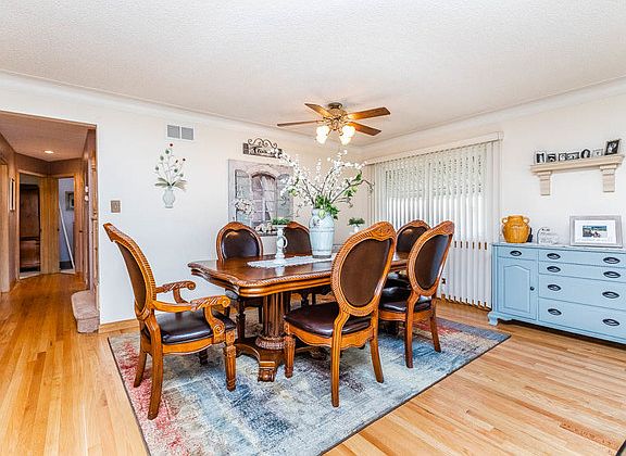 5th image of 10651 Windsor Dr