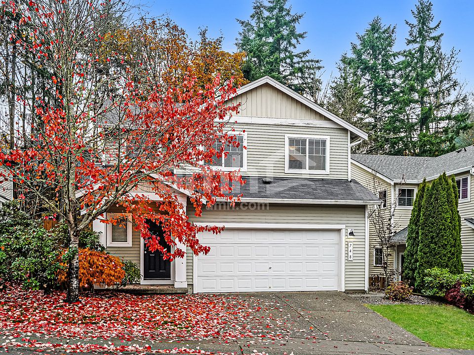 1st image of 748 Fenway Ln SW