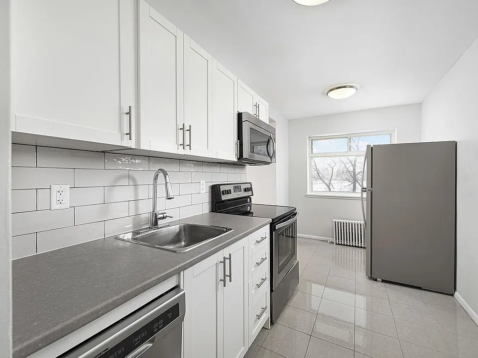 15 Craigton Dr