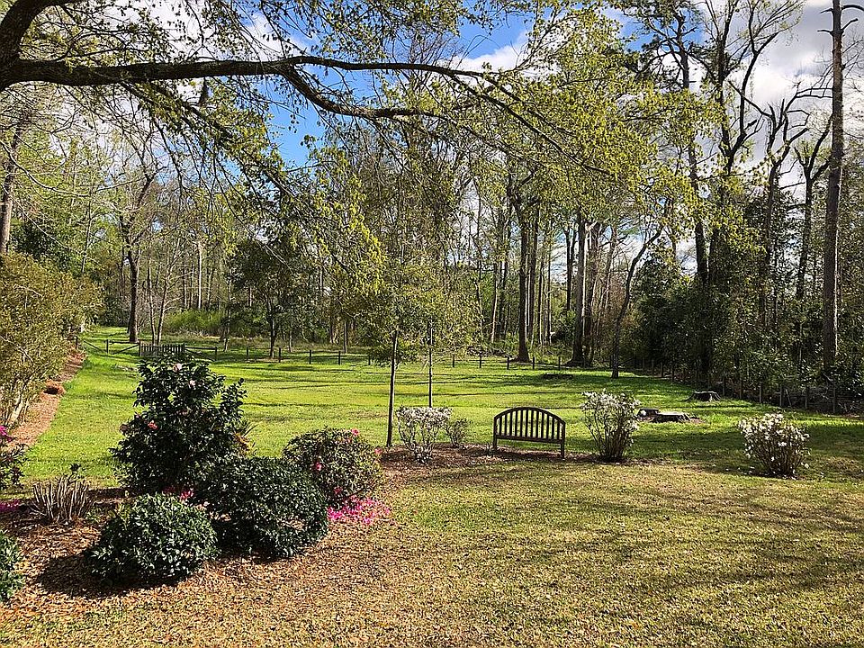 1st image of 426 Forest Hills Dr