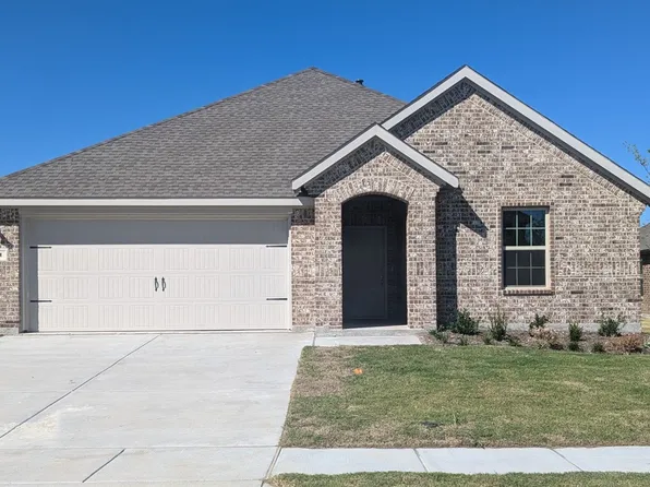 311 Revolution Rd, Fate, TX 75189