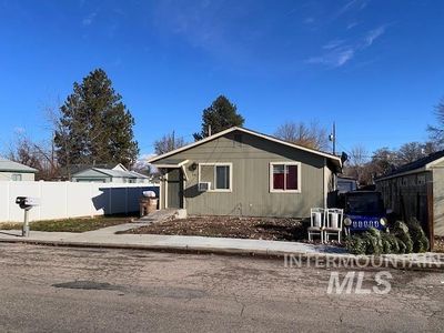 706 & 708 S Boise Ave, Emmett, ID, 83617