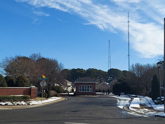 4th image of 1061 Estates Ct