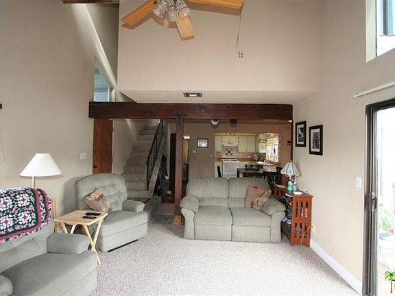 5th image of 609 Lucerne Dr