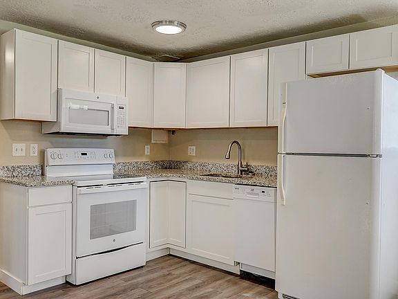 3rd image of 171 E Westminster Ave