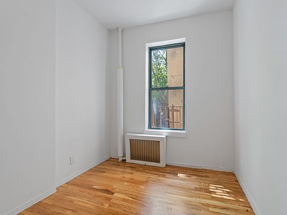 4th image of 236 W 64th St APT 6D
