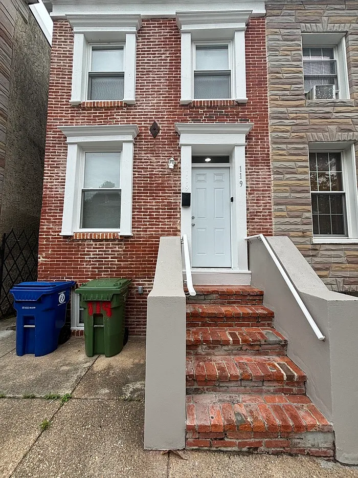 2 bed, 1.5 bath, $1,900 — Photo 1