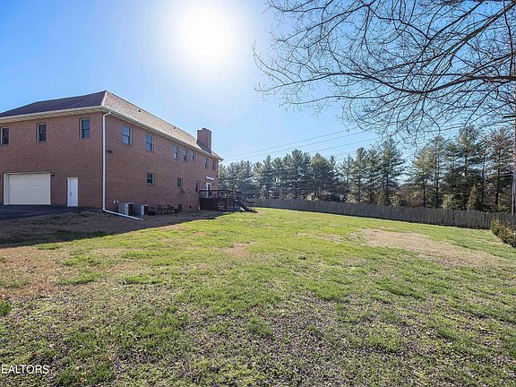 5th image of 10632 Eagles View Dr