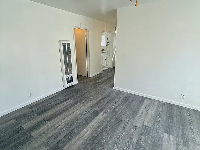 927 W Gage Ave #1 — Photo 9