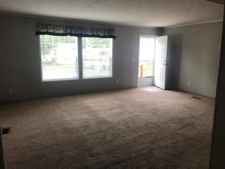 Westbridge Manor — Photo 127