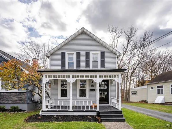 20 Clark St, Lancaster, NY 14086