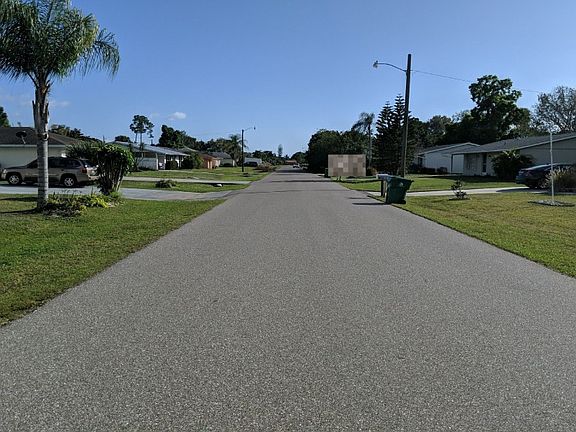 4th image of 3058 Iverson St