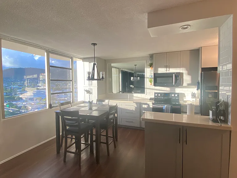 2825 S King St #2202-2 — Photo 8