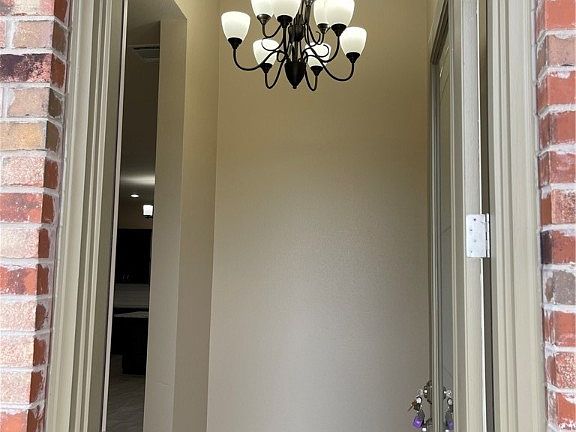 4th image of 4907 White Rose Dr