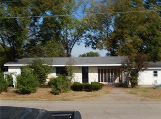 481 E Magazine St, Booneville, AR 72927