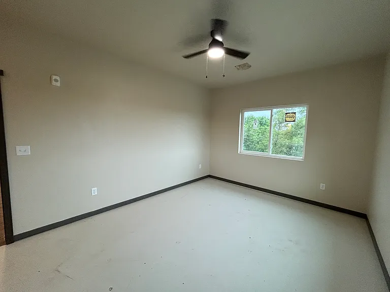 6950 Hickman Rd #300A — Photo 10
