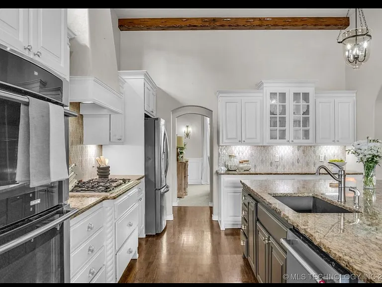 1200 S Laurel Ave — Photo 25