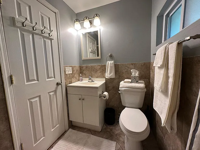 2249 W 11th St #3 — Photo 7