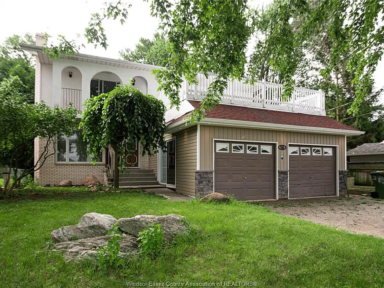 16 Eugenie St #UPPER — Photo 1