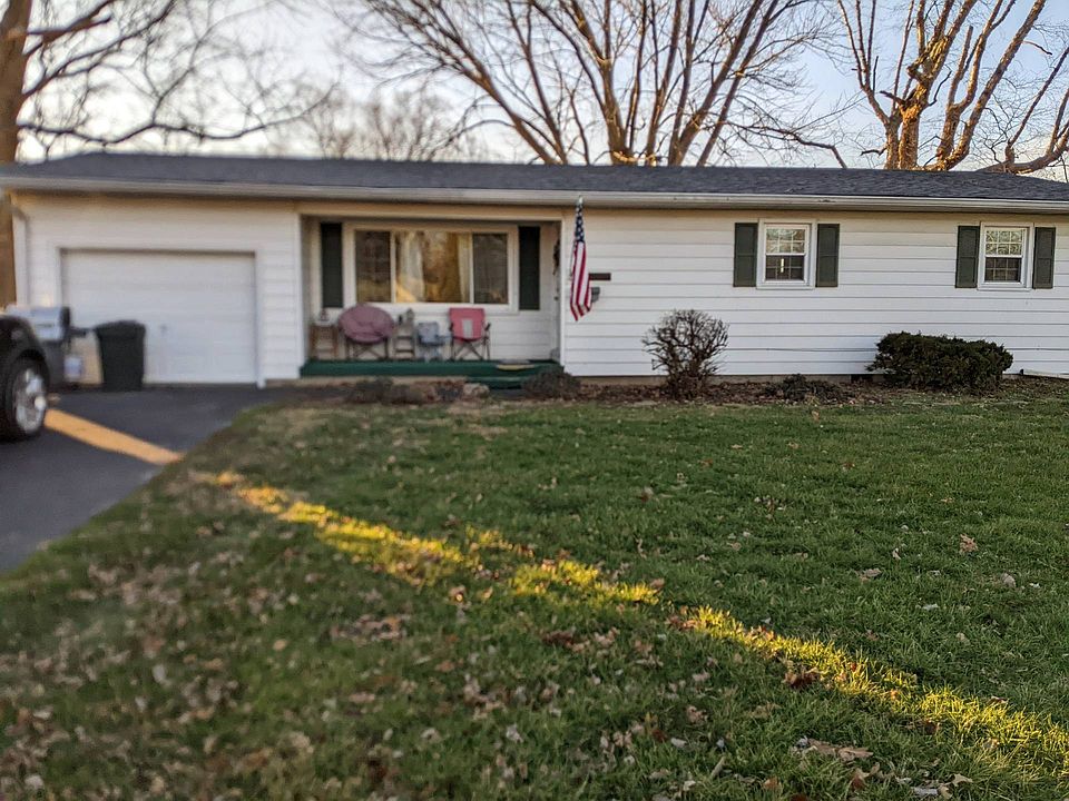 1st image of 1205 S Willow Dr