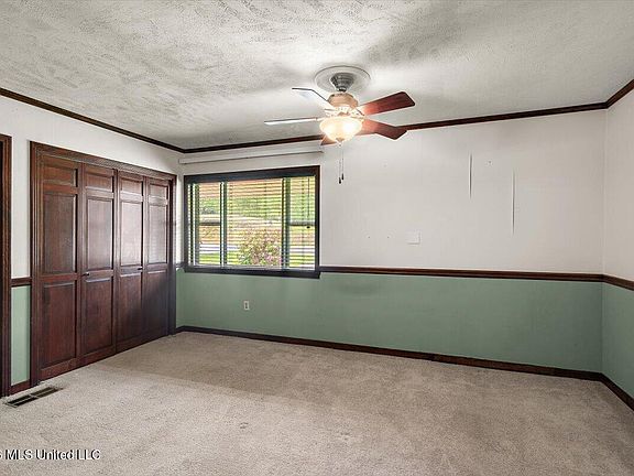 5th image of 2253 Cleary Rd