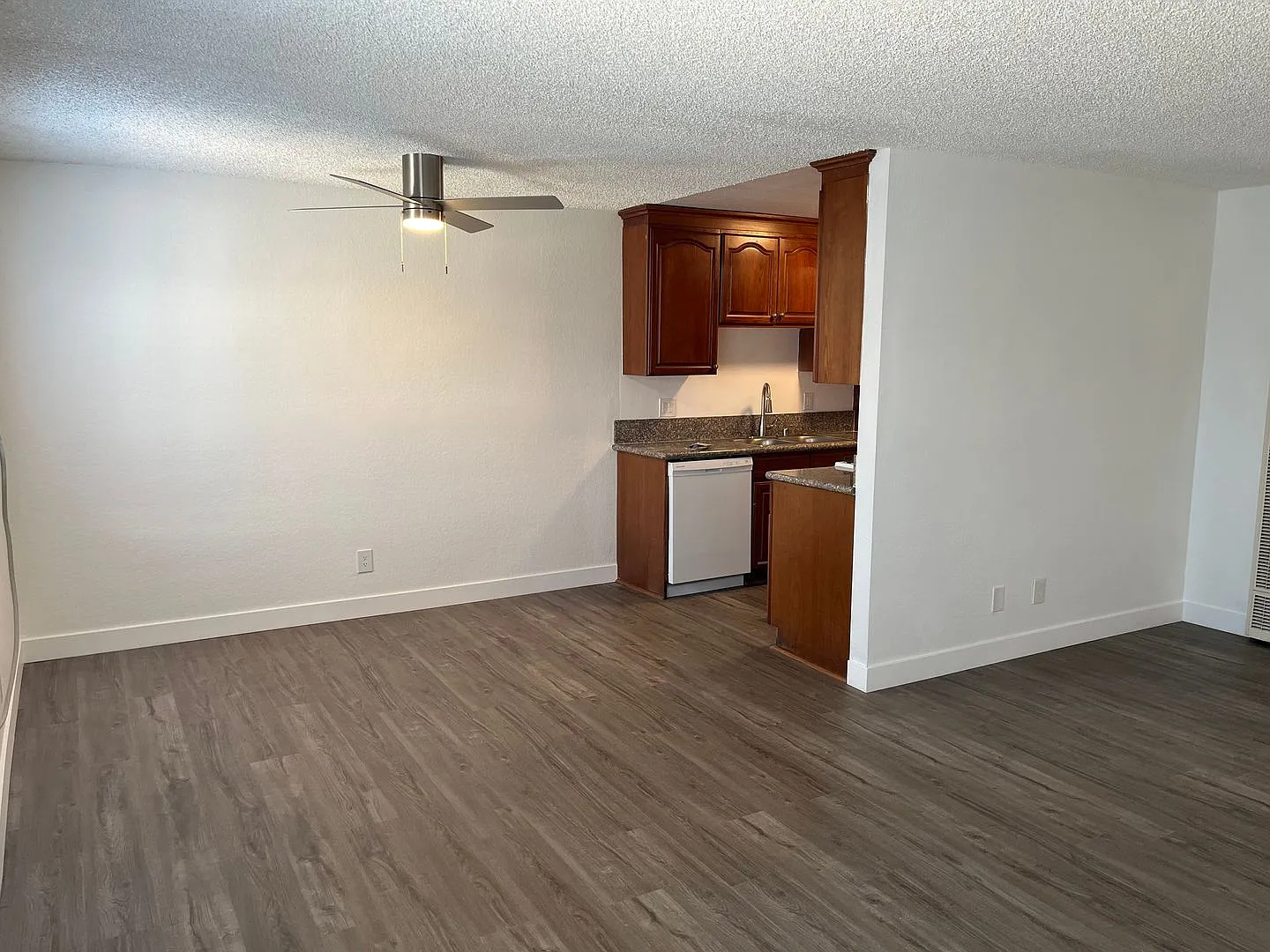 18416 Halsted Street — Photo 3