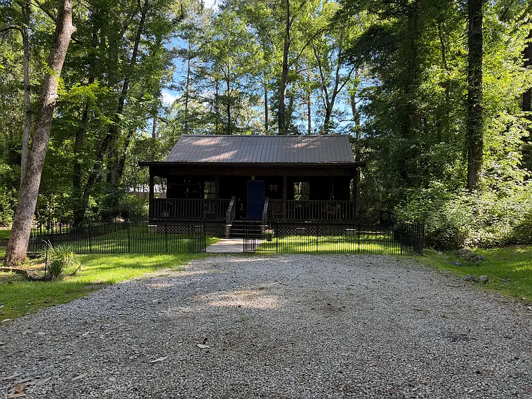 50 Indian Creek Rd — Photo 1