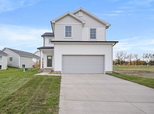 4409 Honey Bee Rdg, Des Moines, IA 50317