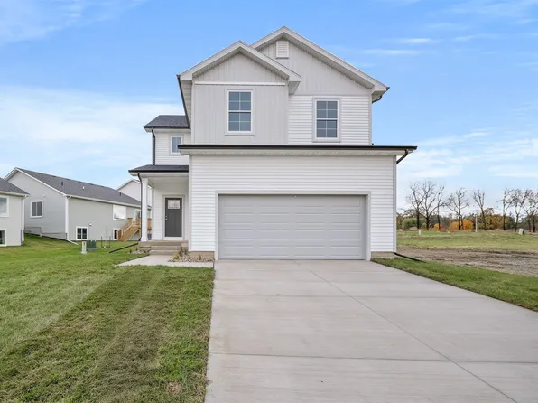 4409 Honey Bee Rdg, Des Moines, IA 50317