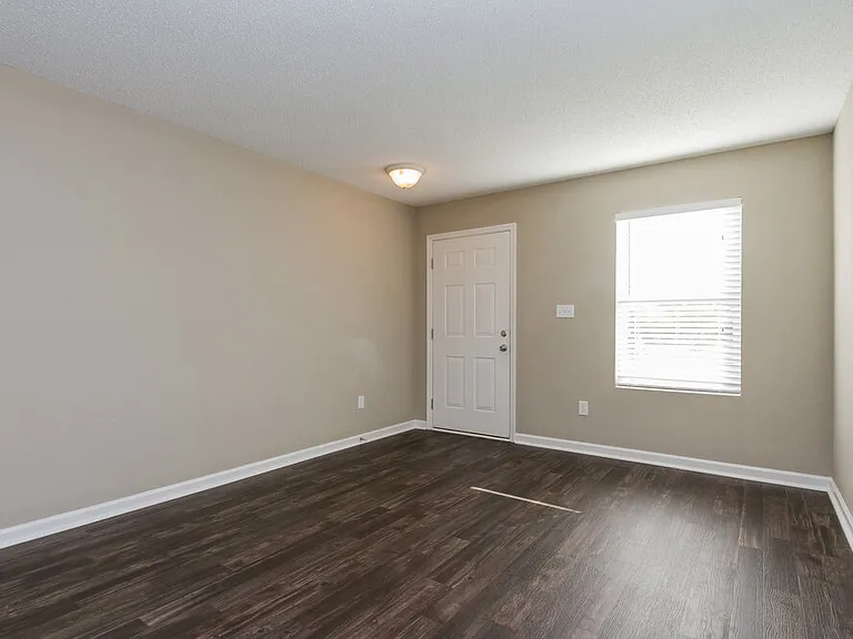 15372 Dry Creek Rd — Photo 2