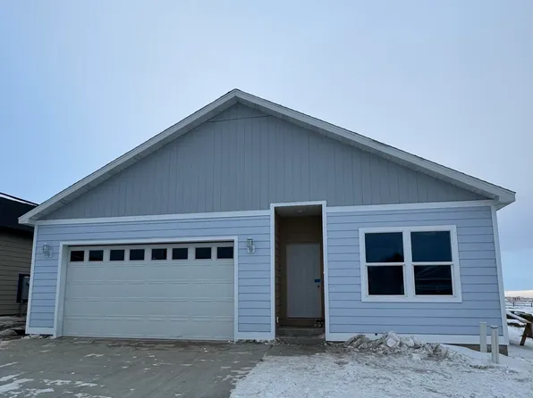 3406 36th St W, Williston, ND 58801