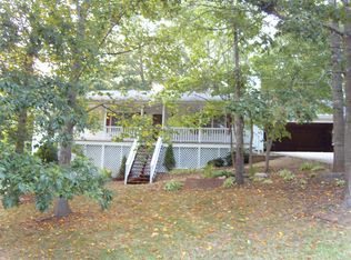 4415 Oak Creek Dr, Gainesville, GA 30506