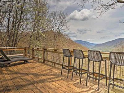 39 Moonshine Holler Dr, Maggie Valley, NC, 28751