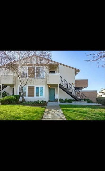 1st image of 2462 Balme Dr