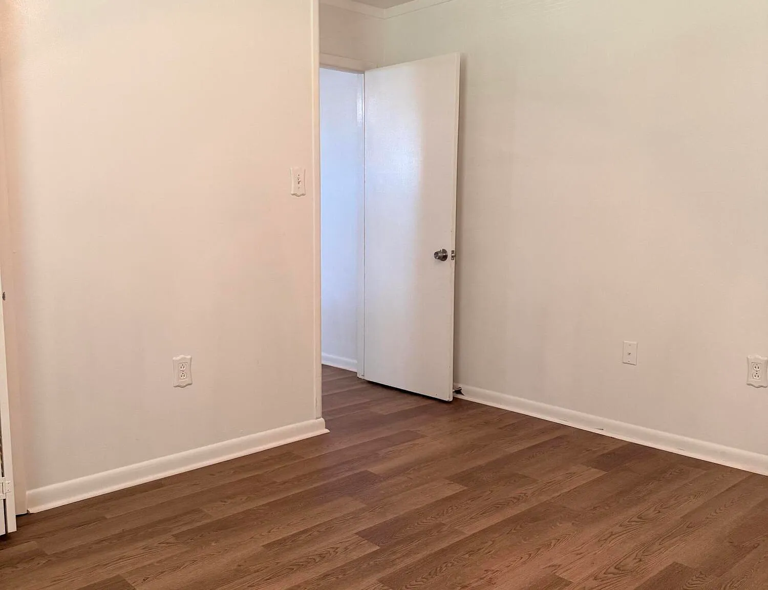 1 bed, 1.0 bath, 756 sqft, $1,050 — Photo 4