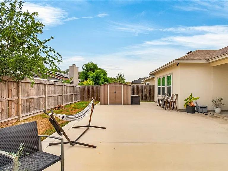 2445 Manuel Ln — Photo 51