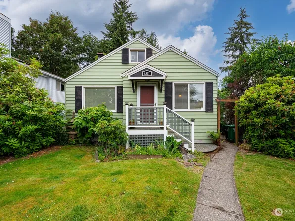 8821 Dibble Avenue NW, Seattle, WA 98117