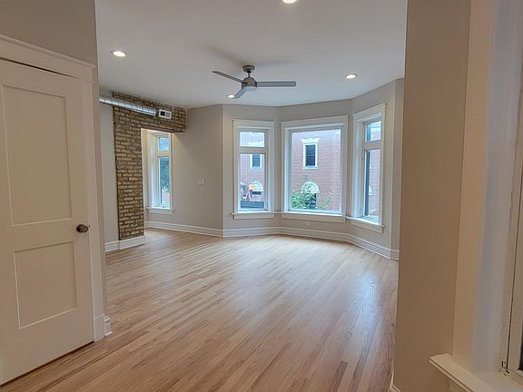 3rd image of 3537 N Sheffield Ave Unit 2N