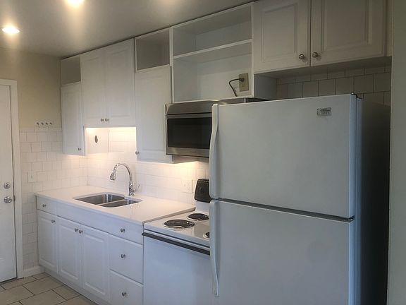 5th image of 3428 Dakota Ave APT 1