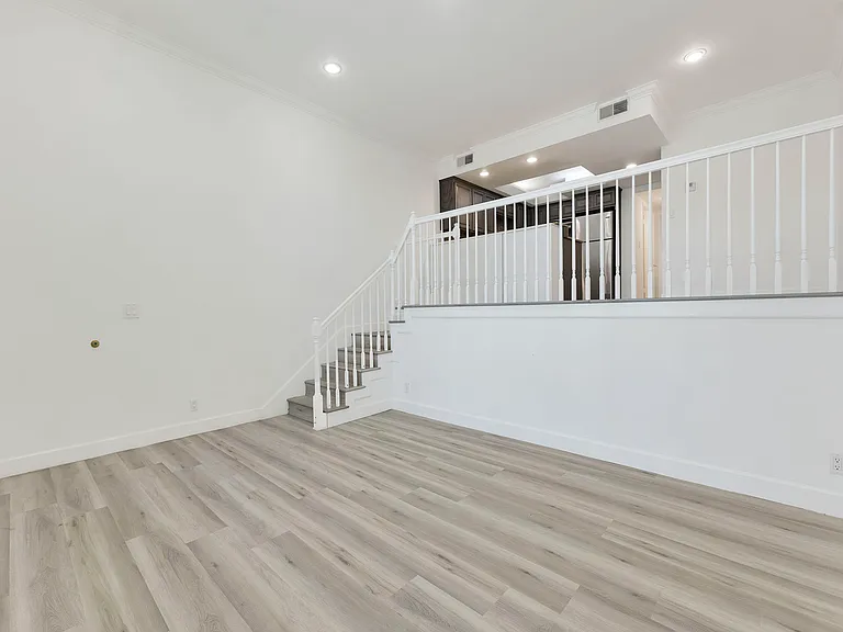 23401 Park Sorrento #45 — Photo 4