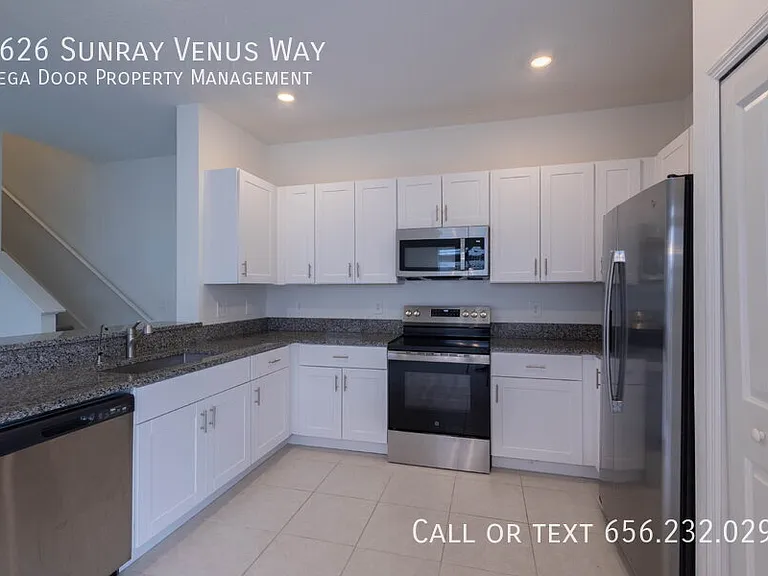 2626 Sunray Venus Way — Photo 11